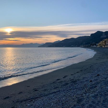 A Casa Di Laura Finale Ligure Lejlighed Eksteriør billede